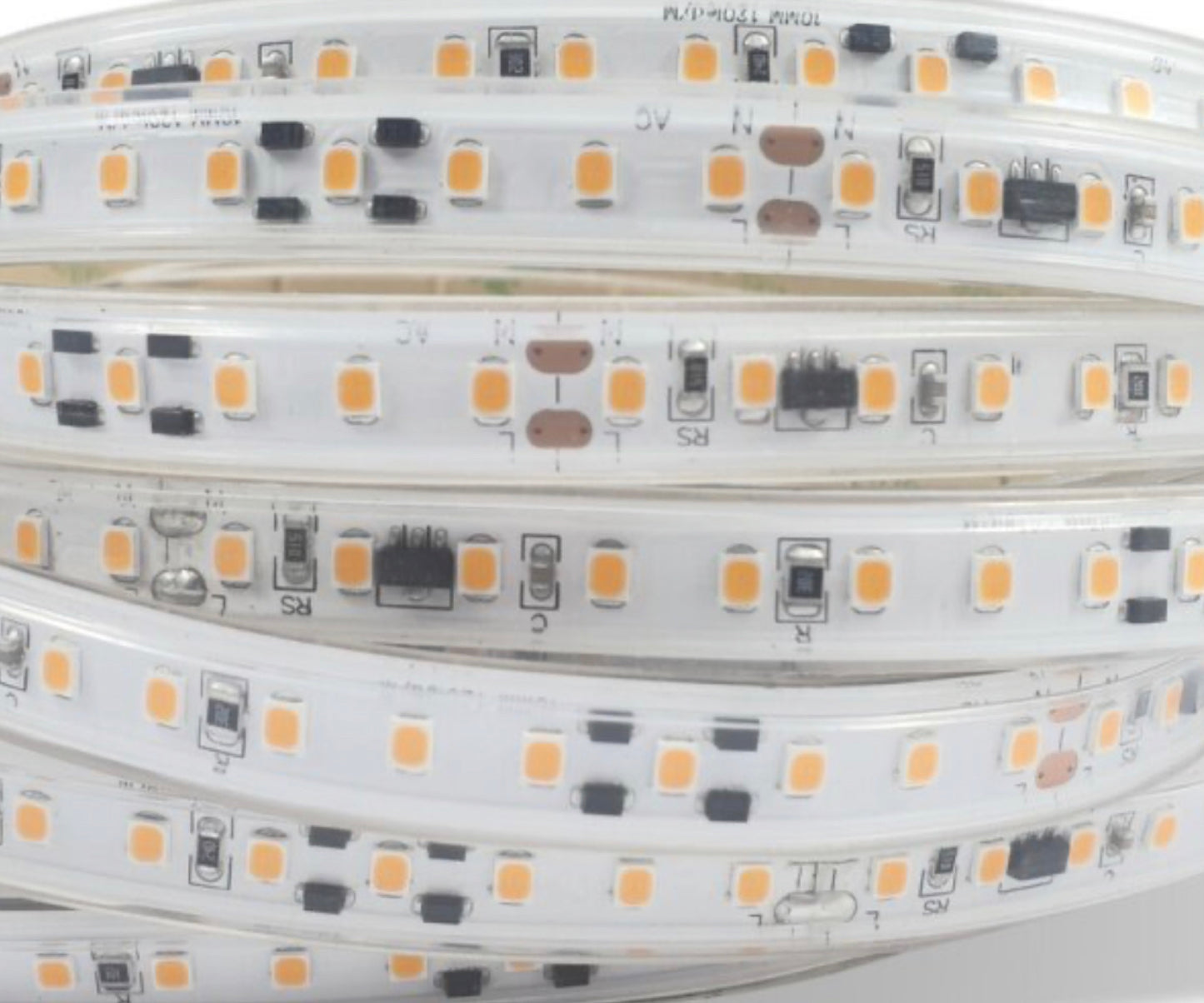 Jelektro LED Streifen 230 V im Detail, dicht besetzte Platine unter Silikonummantelung